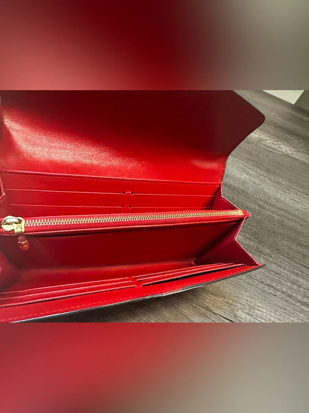 Louis Vuitton Sarah Red Vernis